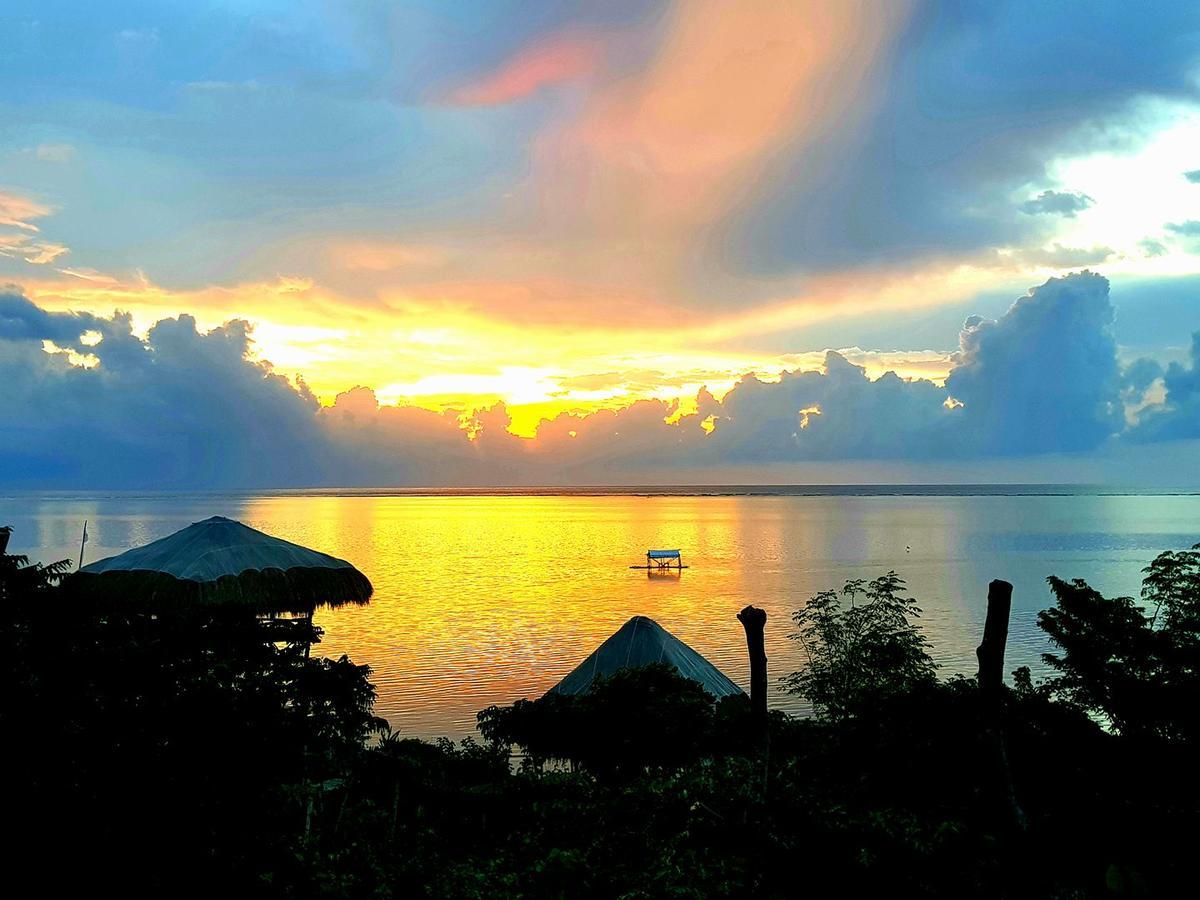 Birdland Beach Club Bolinao Ngoại thất bức ảnh